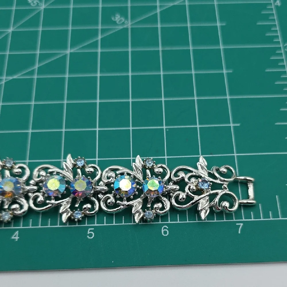 Coro bracelet intricate